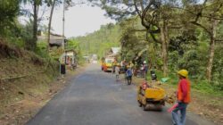 Kesiapan Alat Belum Rampung, Overlay Jalan Cisarakan–Pelabuhan Ratu Ditunda