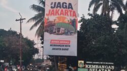 Memalukan, Iklan “JAGA JAKARTA” di Kembangan Dipasang di Papan Reklame Ilegal