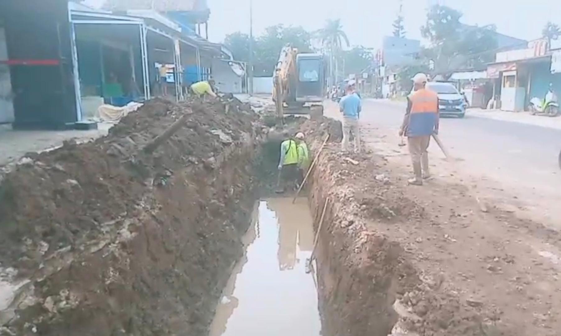 Proyek Jalan Nasional Rp82,7 Miliar di Banten Disorot, Pemasangan U-Ditch Diduga Langgar Standar Teknis