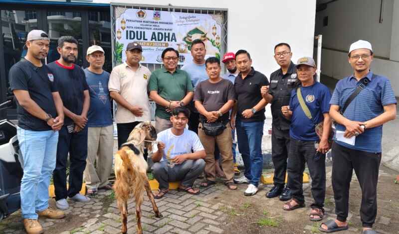 Ketua PWI Pokja Wali Kota Jakarta Barat: Qurban Jadi Sarana Memperkuat Solidaritas dan Kepedulian